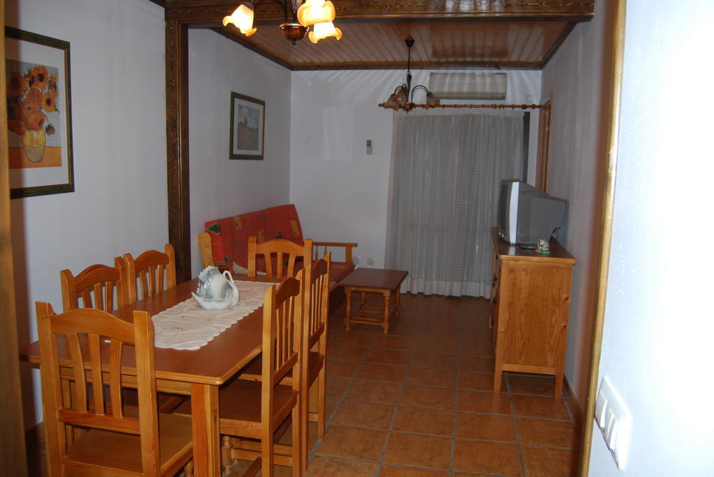 Apartamentos Les Moreres Duesaigues Habitación foto